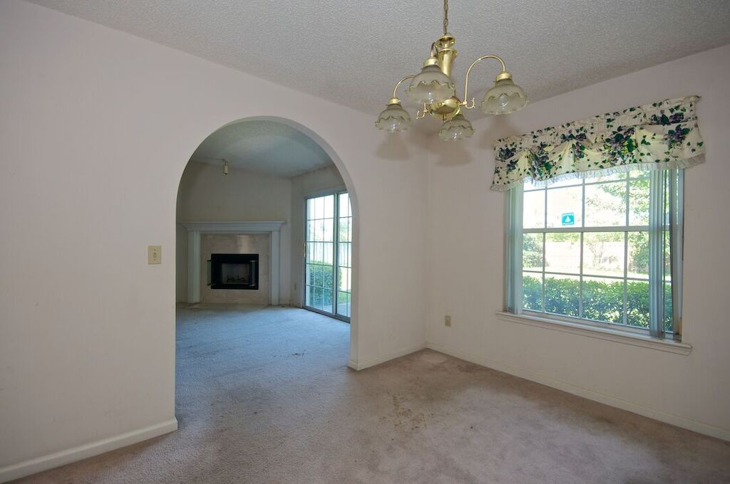 dining area before simple solutions