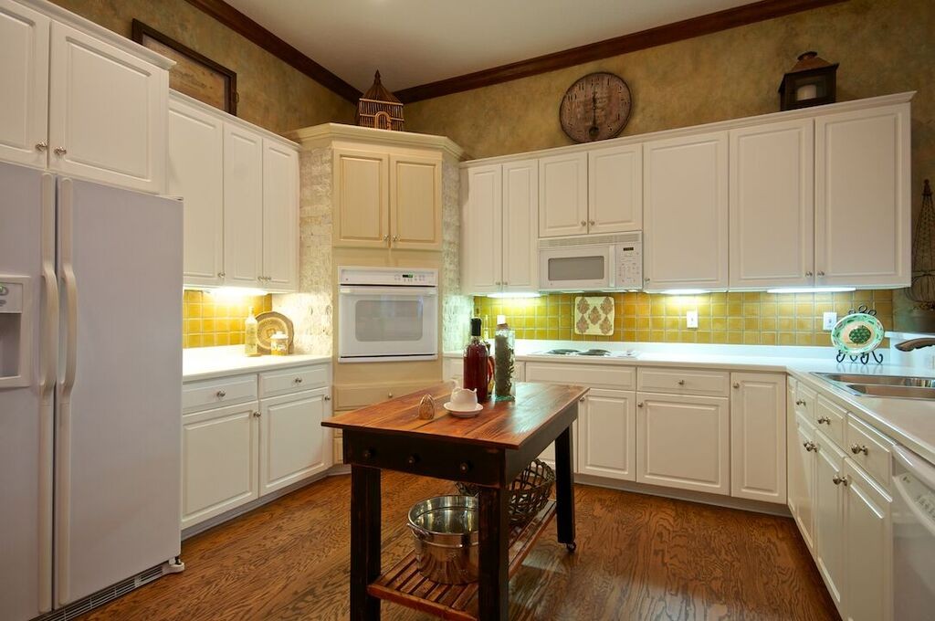 simple solutions kitchen before